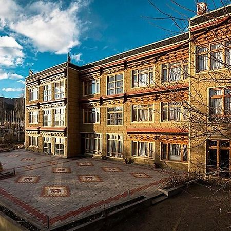 Hotel Alpine Ladakh Leh Exterior foto